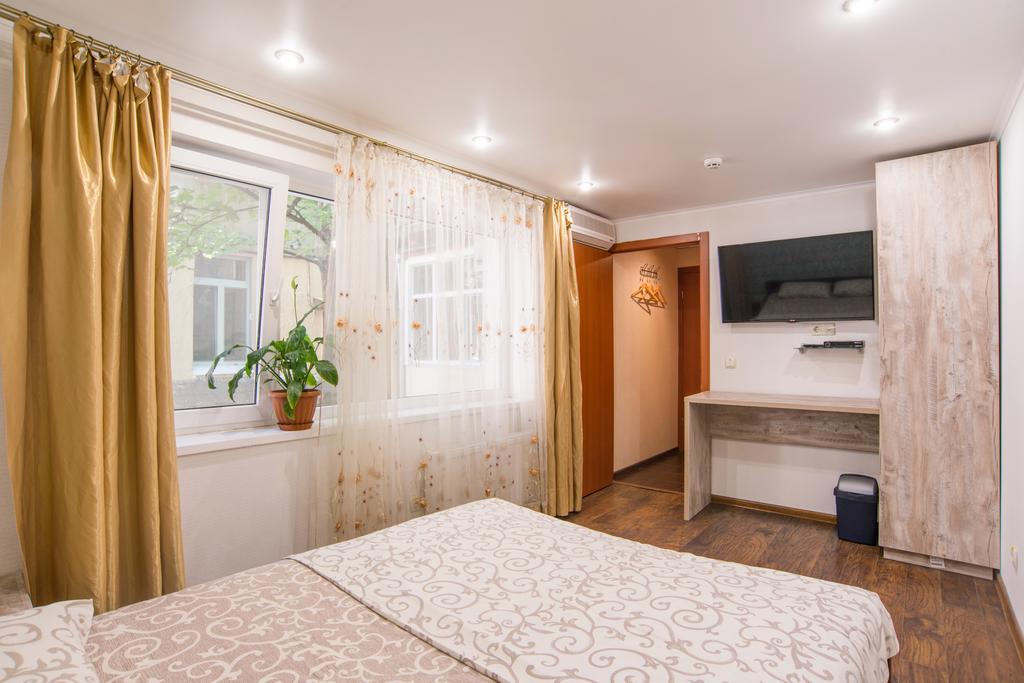אודסה Hostel Berloga מראה חיצוני תמונה