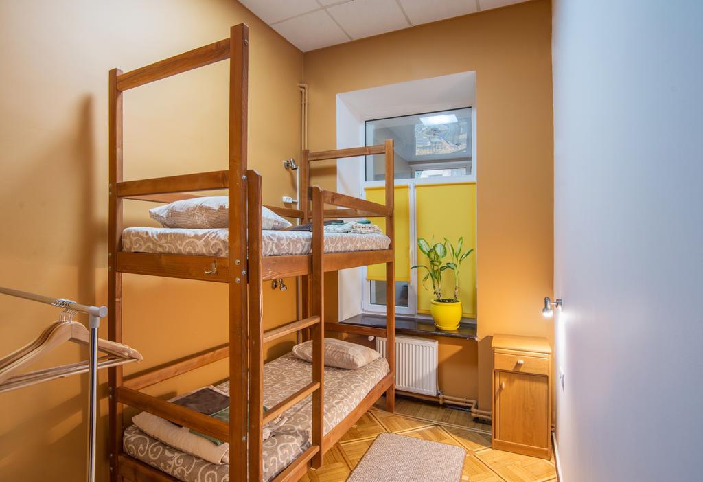 אודסה Hostel Berloga מראה חיצוני תמונה