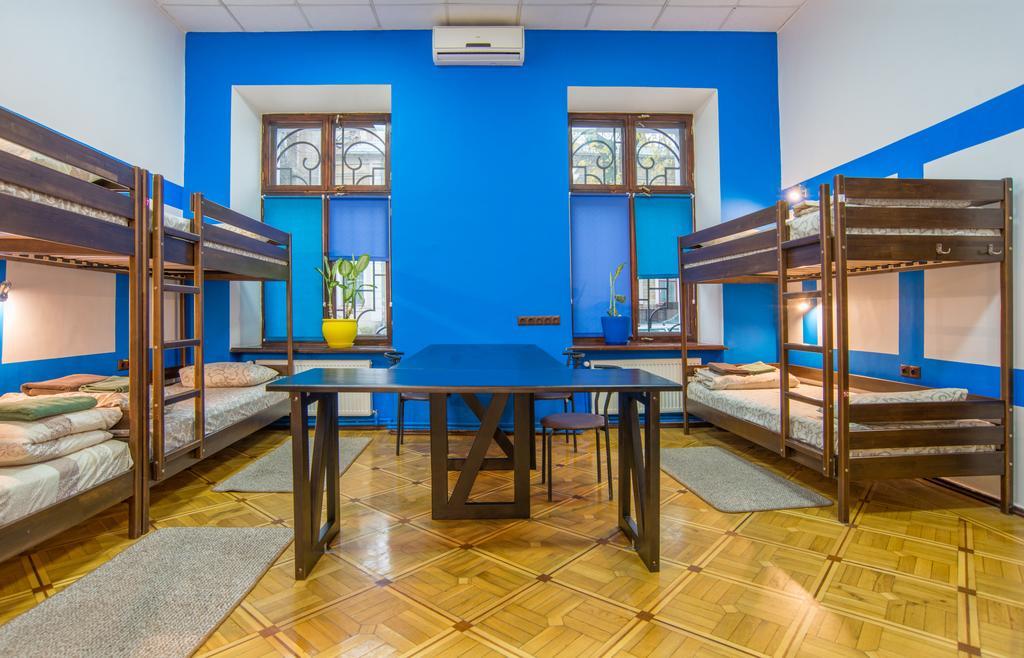 אודסה Hostel Berloga מראה חיצוני תמונה